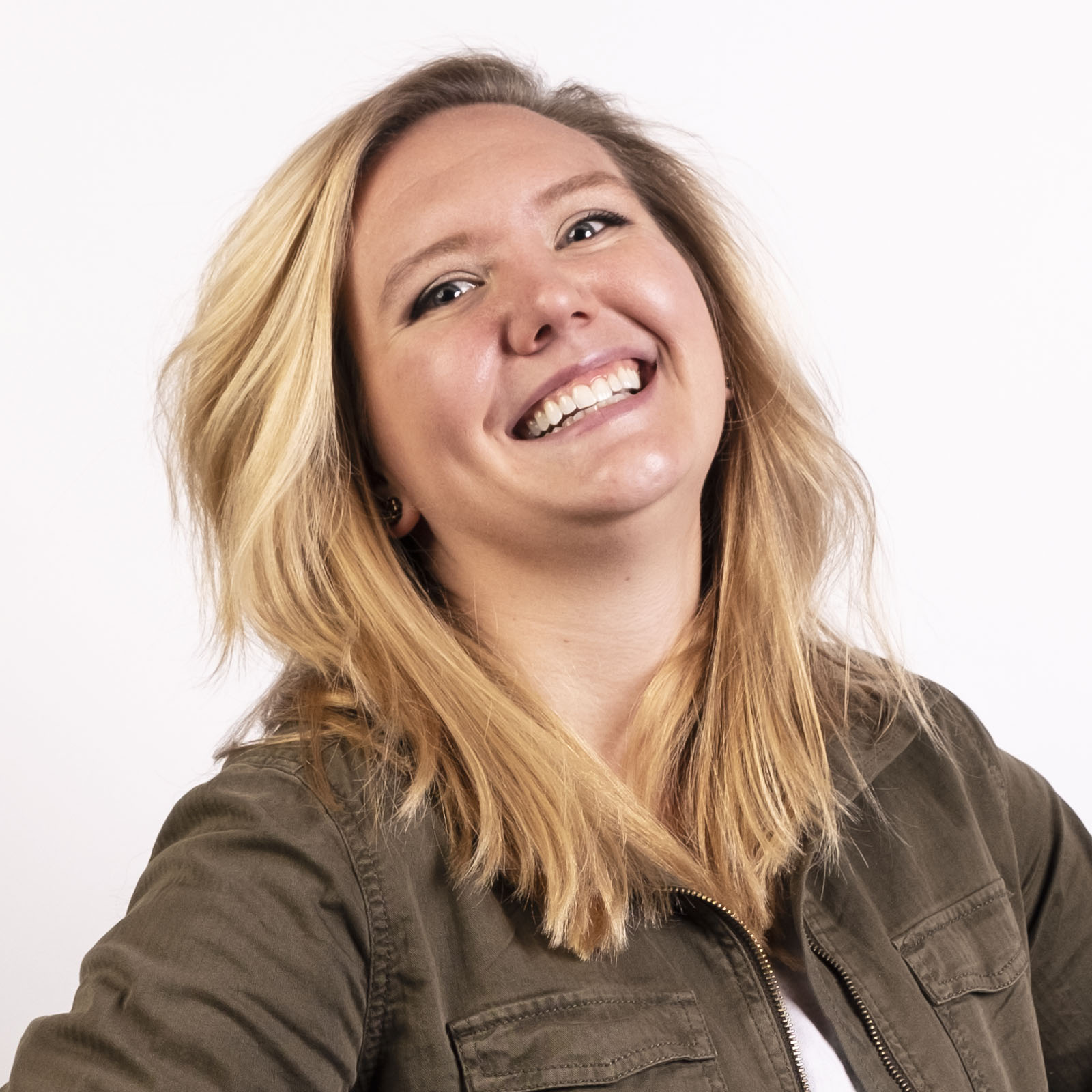 Employee Lindsay Paulsen headshot